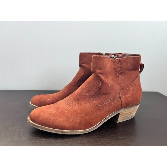 Dolce Vita Ankle Boot Western Bootie Size 7.5 Orange Suede‎ Slip On Mid Heel - Picture 1 of 6